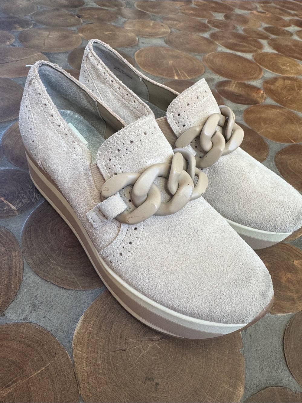 Dolce Vita Jhenee Beige Chain Platform Slip-On Loafer Sneakers Women’s 7